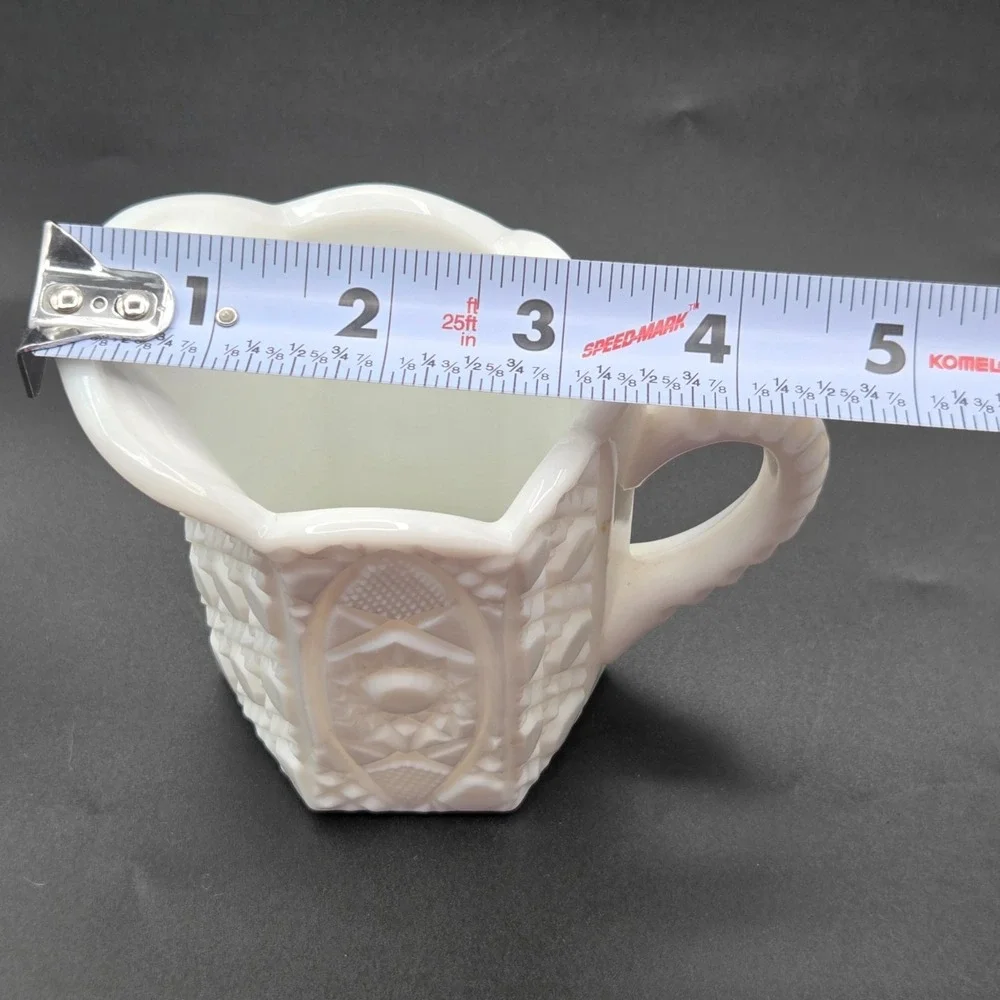 VINTAGE  Rotec Milk Glass‎ Creamer MINT CONDITION